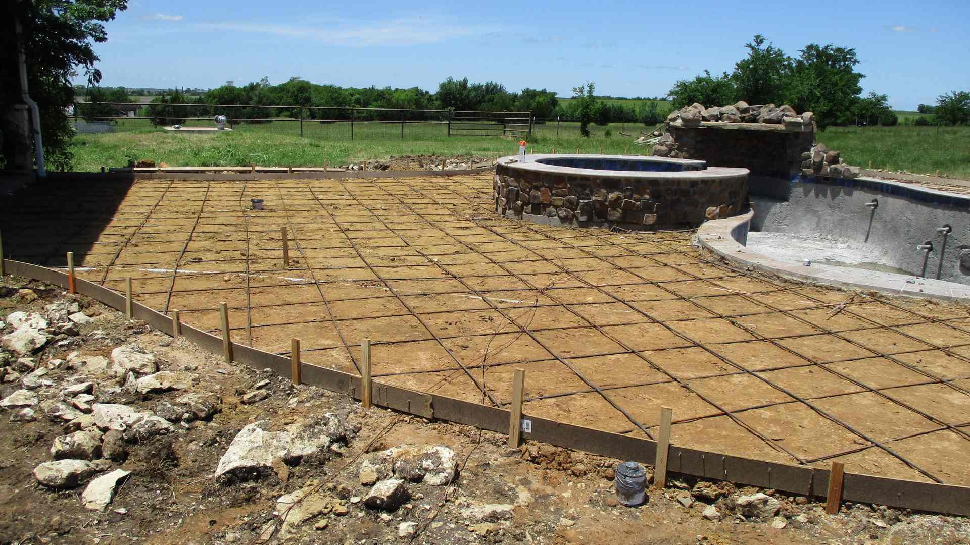 gunite pool installation 2
