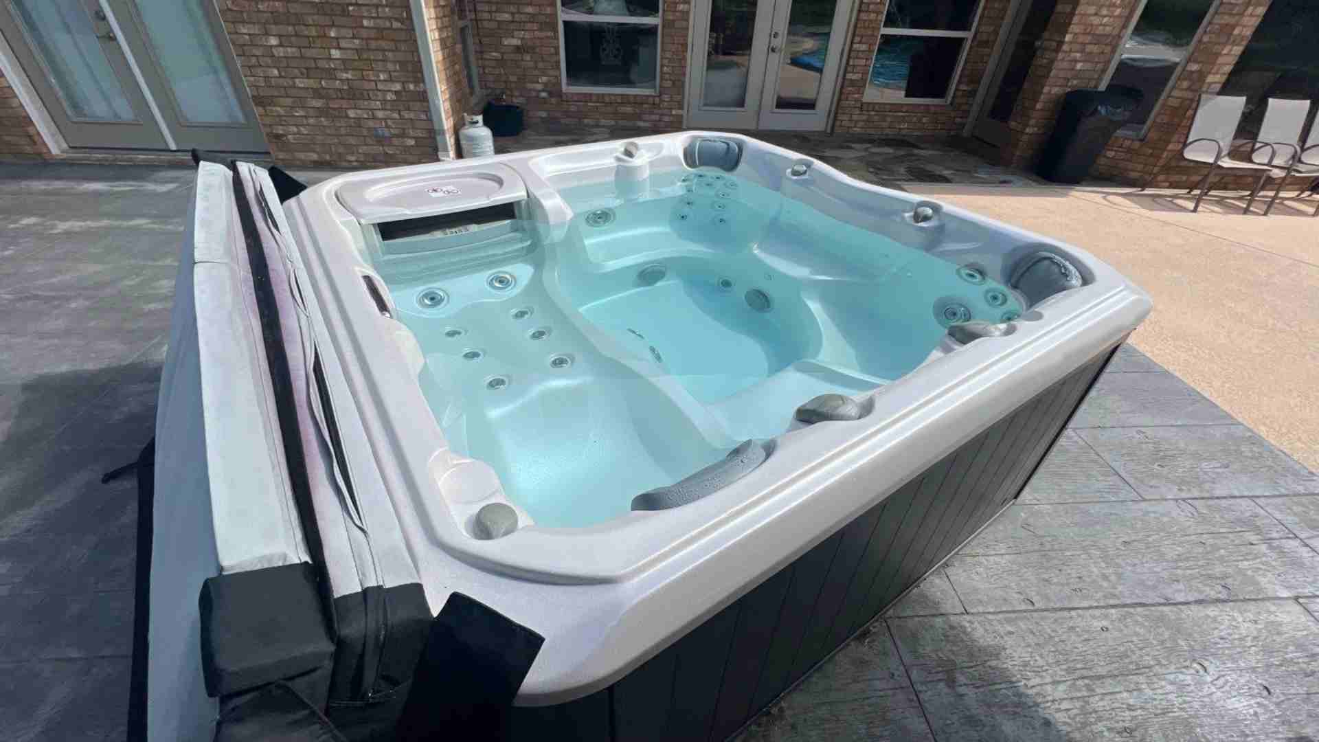 Pools and More hot tub pic 3